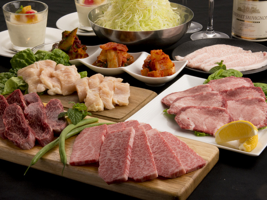 HACHI　HACHI　ソラリアプラザ店